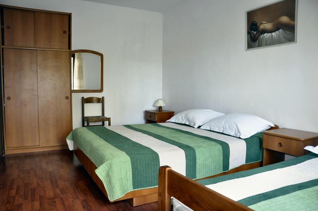 Apartments Vukelic Starigrad Paklenica Eksteriør billede