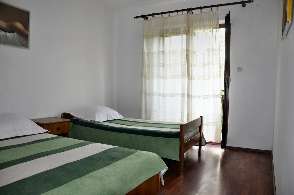 Apartments Vukelic Starigrad Paklenica Eksteriør billede