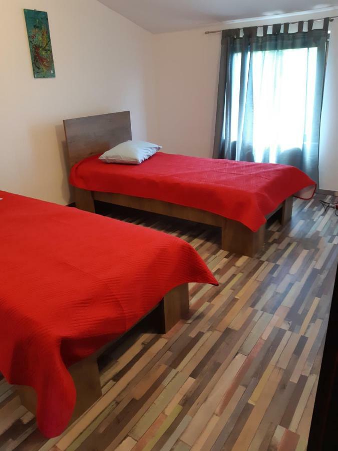 Apartments Vukelic Starigrad Paklenica Eksteriør billede
